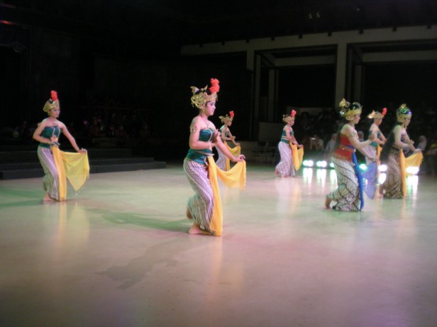 Sendratari Ramayana Di Teater Tri Murti Prambanan